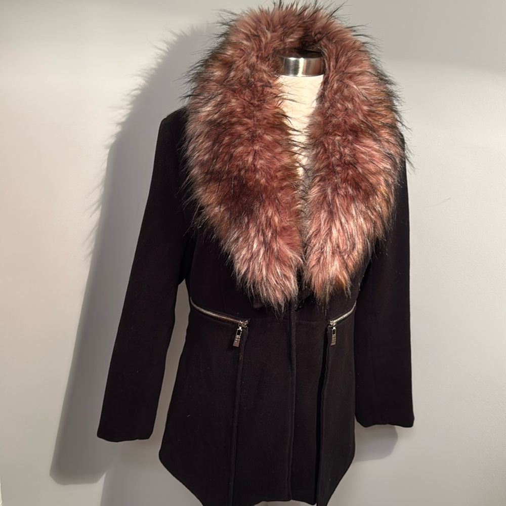 Za & Za with Detachable Faux Fur collar